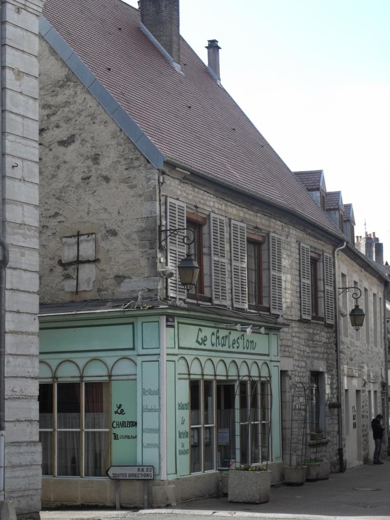 Café, actuel restaurant, Baume-les-Dames