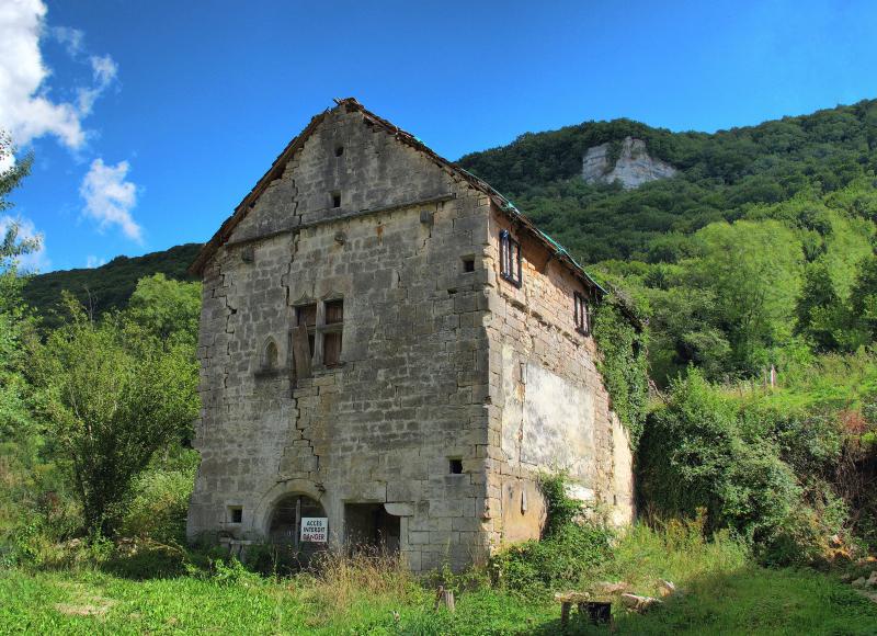 Bâtiment 16e siècle de Ougney-le-Bas, Ougney-Douvot