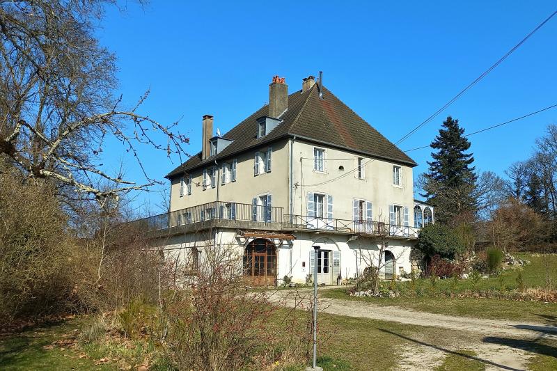 Ensemble formé par la maison dite Château d'Augicourt ou Château de Poligny, Liesle