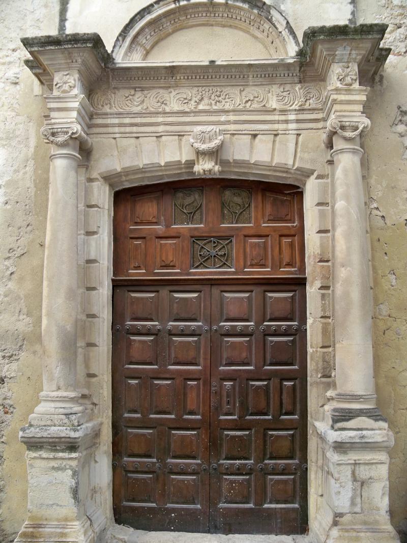 Maison située au Sud de l'église (ancienne chapelle des Ursulines), Buis-les-Baronnies