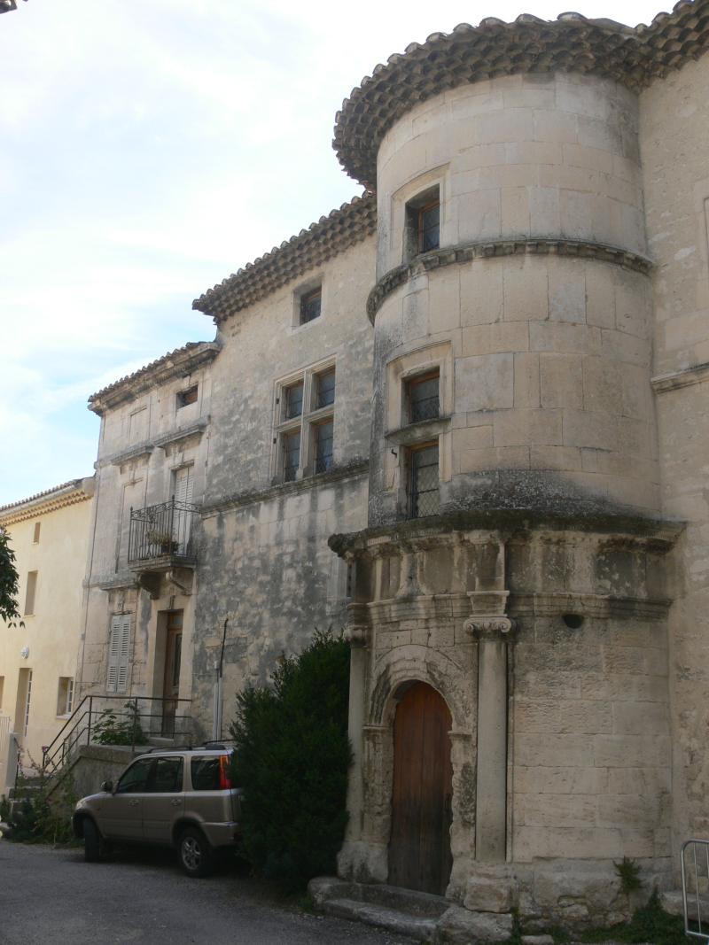 Hôtel, Saint-Restitut