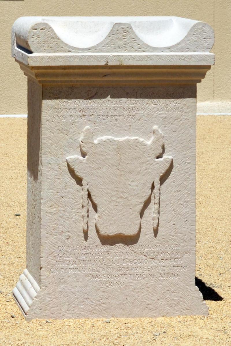 Taurobole en pierre, Tain-l'Hermitage