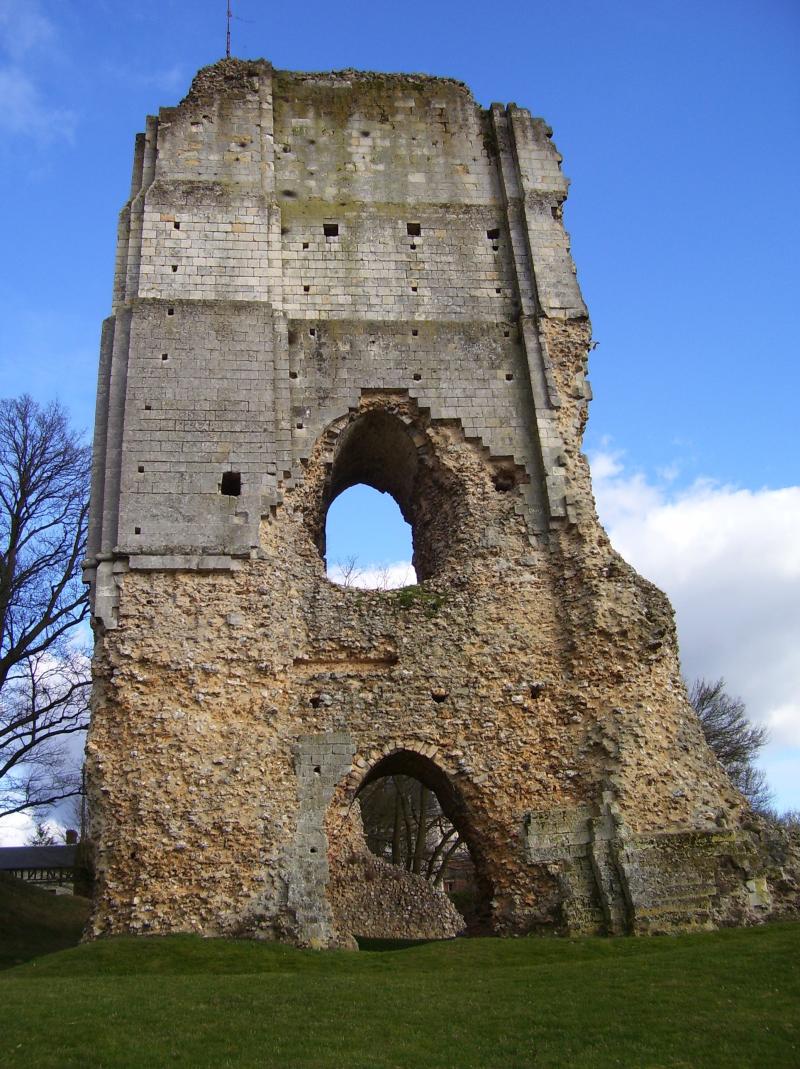 Ruines du château, Brionne