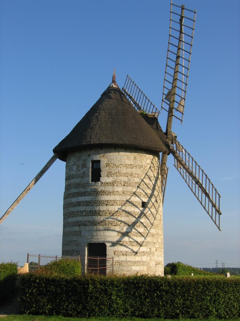 Ancien moulin à vent dit Moulin de Pierre, Hauville