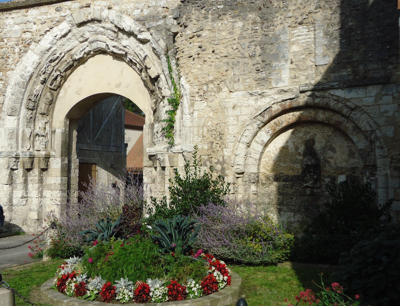 Ancienne abbaye, Ivry-la-Bataille