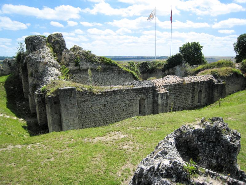 Château, Ivry-la-Bataille