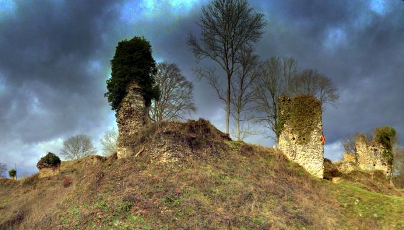 Ruines du château fort, Montfort-sur-Risle