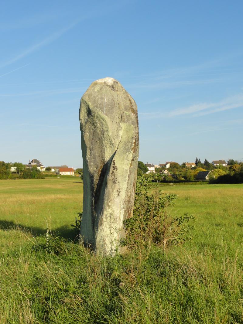 Menhir dit Pierre de Gargantua, Neaufles-Auvergny