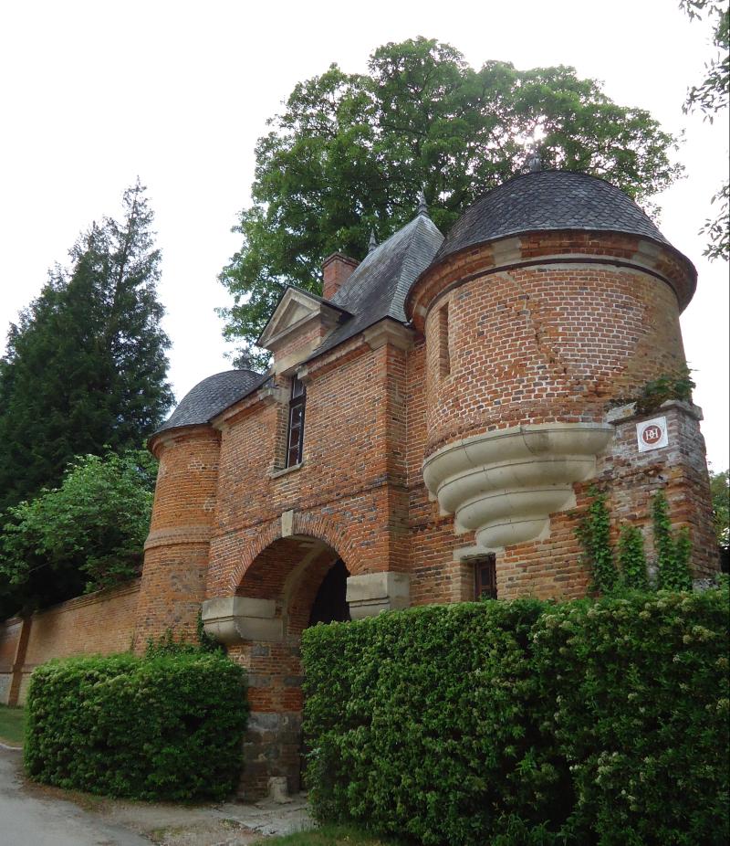 Château, Saint-Denis-le-Ferment