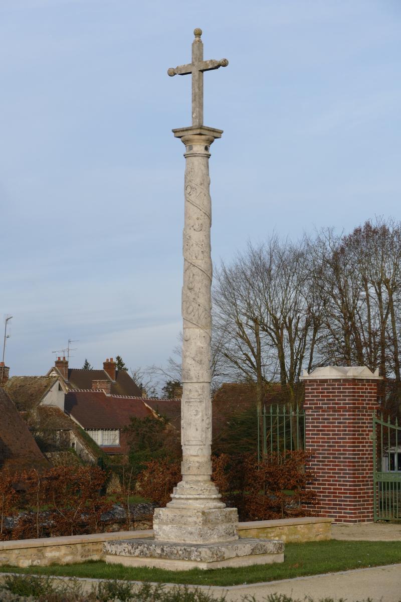 Croix du cimetière, Anet