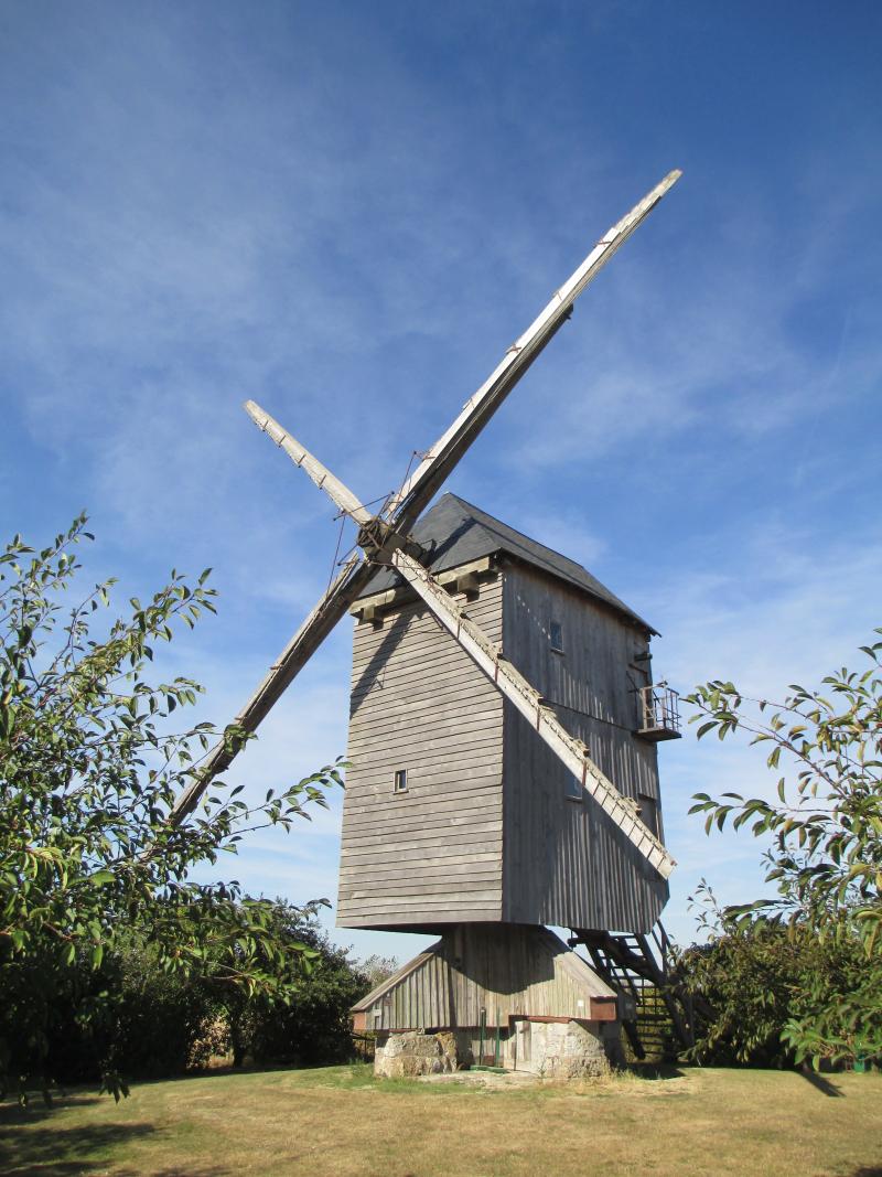 Moulin à vent de Chesnay, Moutiers