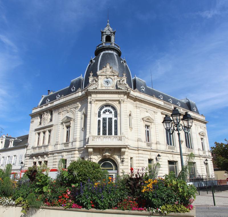 Hôtel de Caisse d'Epargne, Dreux