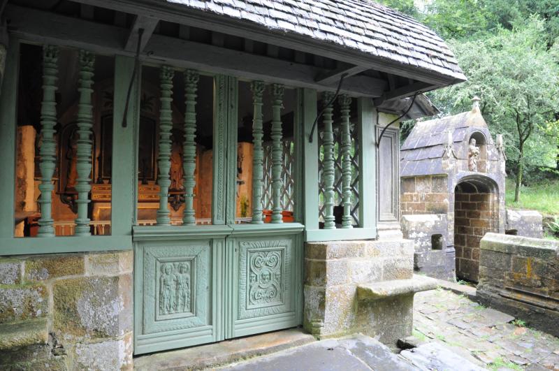 Chapelle et fontaine Notre-Dame des Fontaines