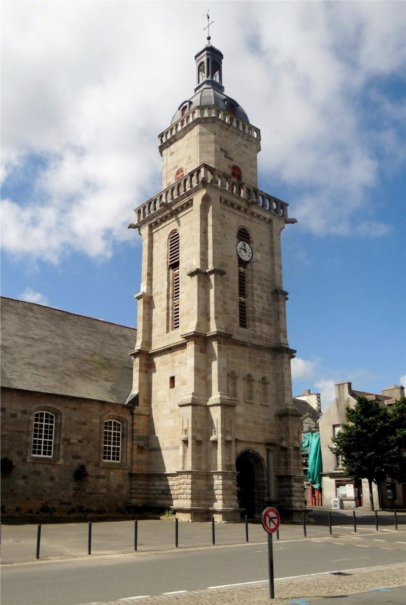 Église Saint-Michel, Lesneven