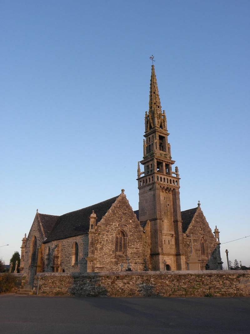Eglise Saint-Eguiner, Loc-Eguiner