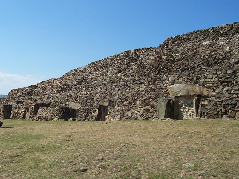 Tumulus de Barnenez