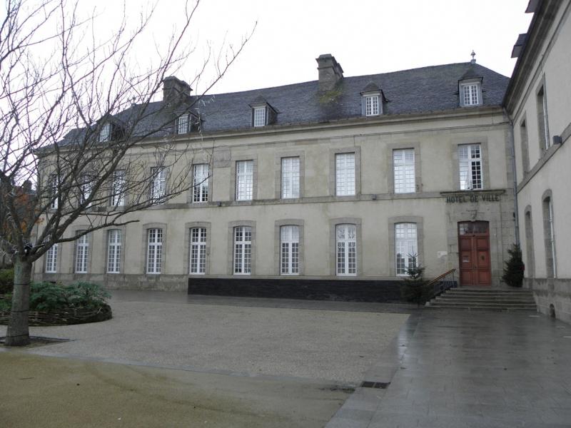 Ancien évêché (hôtel de ville), Saint-Pol-de-Léon