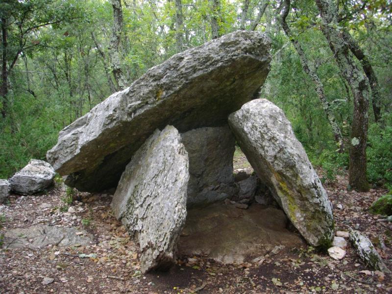 Groupe de trois dolmens, Barjac