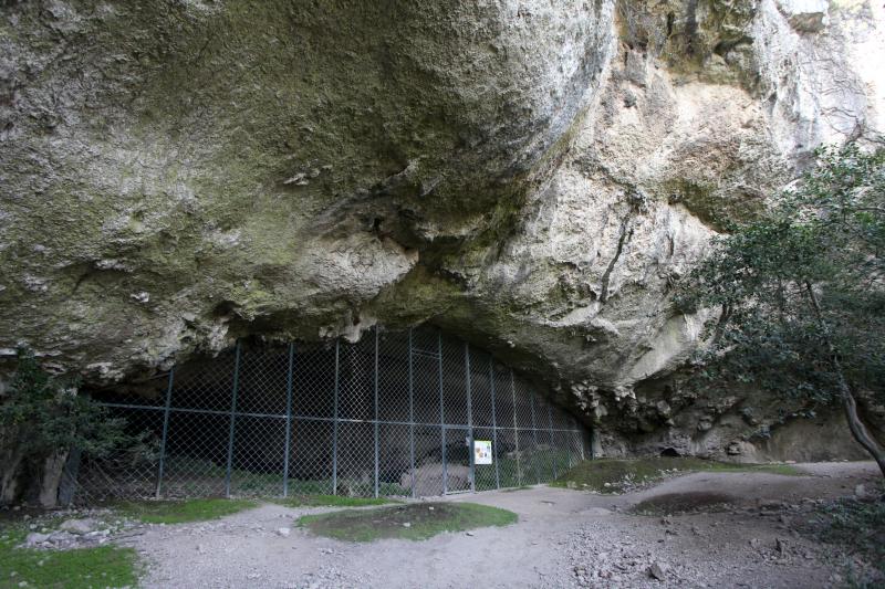 Grotte à gravures préhistoriques d'Oullins, Le Garn