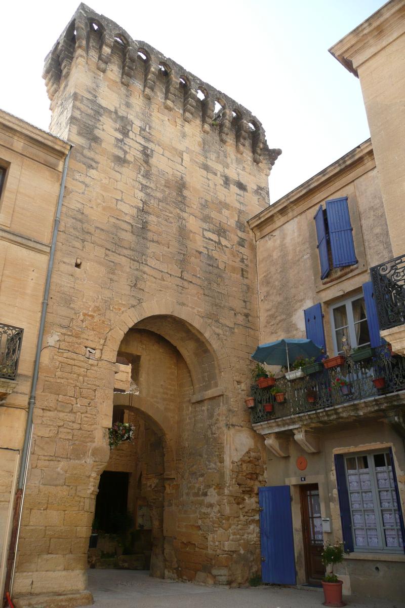 Porte de ville fortifiée, Remoulins