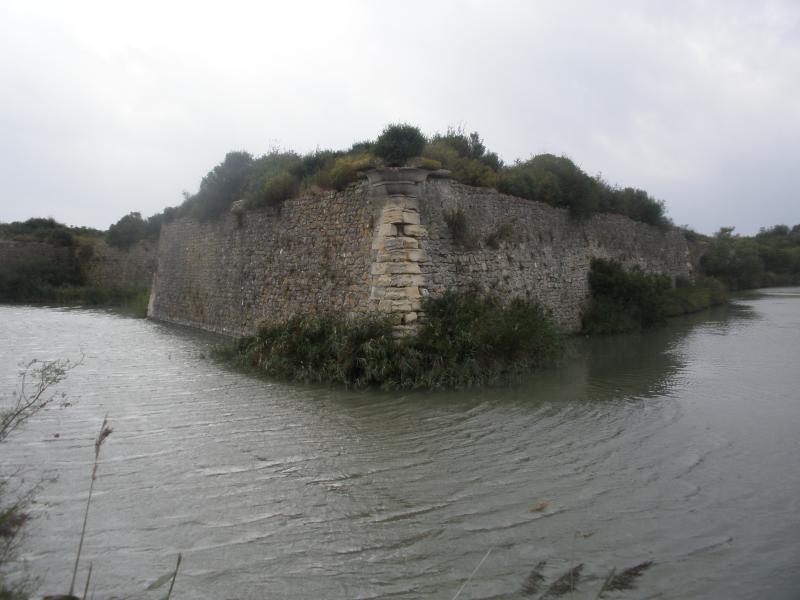 Vestiges du Fort de Peccais, Saint-Laurent-d'Aigouze