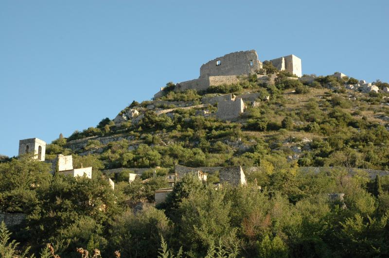 Ruines du Castellas, Saint-Victor-la-Coste