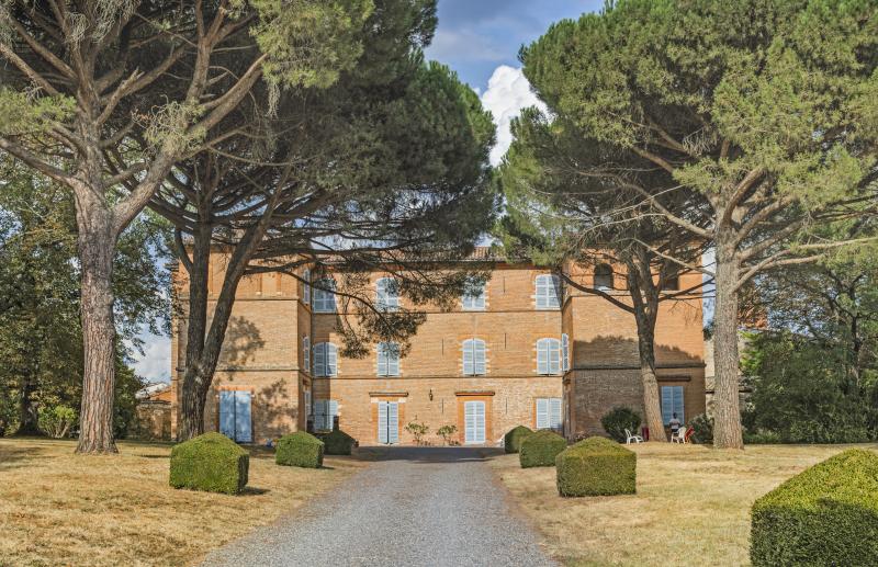Château de Saint-Geniès, Saint-Geniès-Bellevue