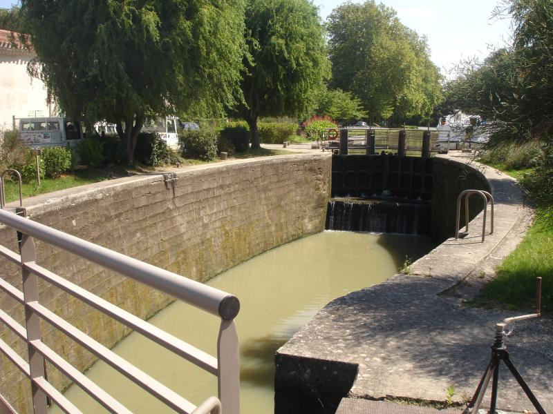Canal du Midi : Ensemble éclusier de Négra et ses annexes hôtelières, Montesquieu-Lauragais