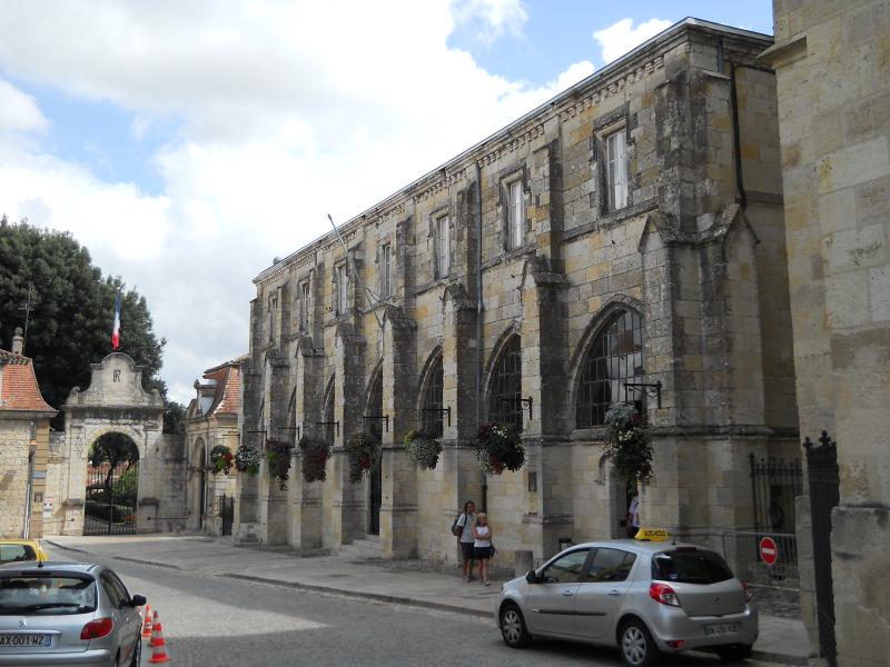 Cloître, Condom