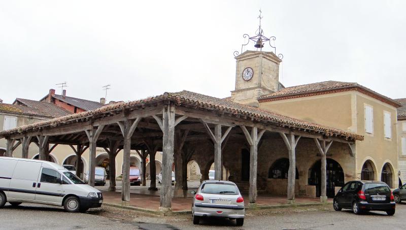 Halle et Hôtel de ville, Saint-Clar