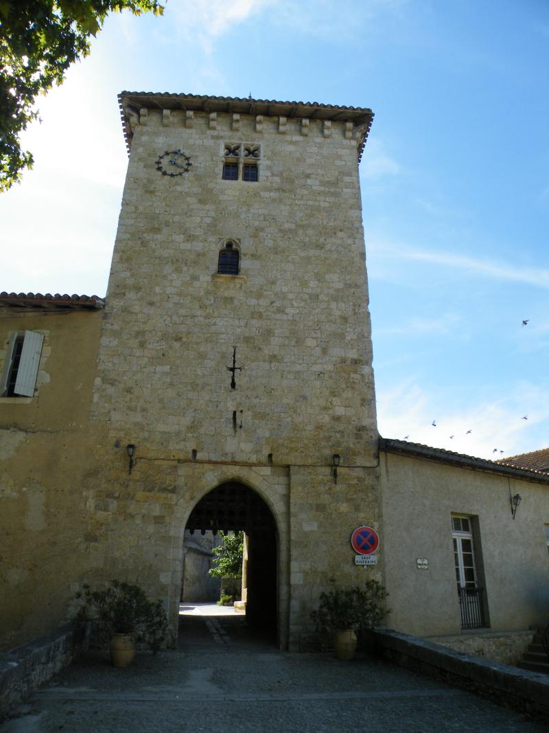 Porte de ville, Sarrant