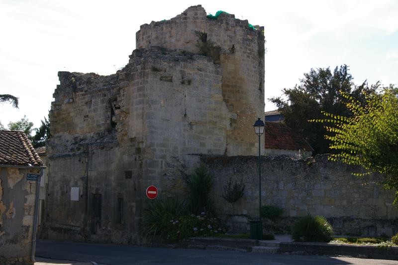 Porte de Blaye, Bourg