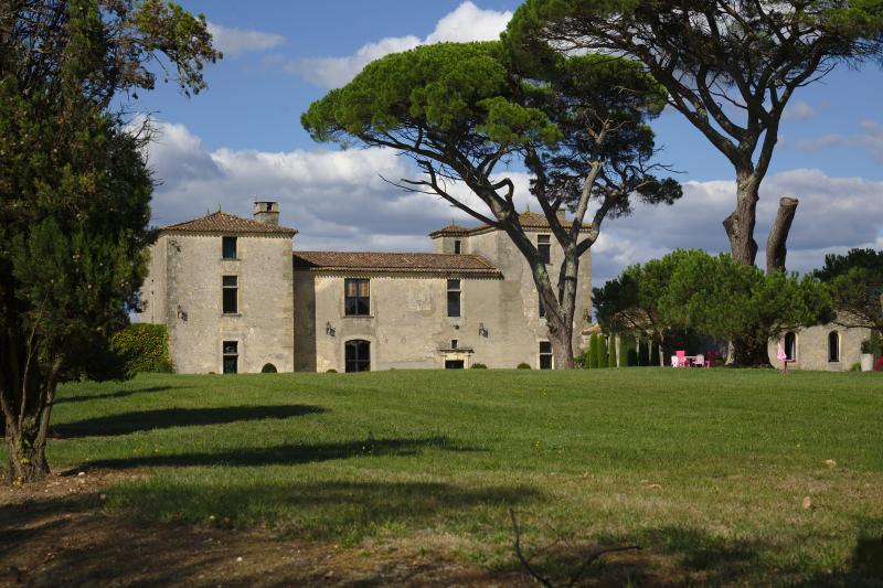 Château de Haute-Sage, Haux