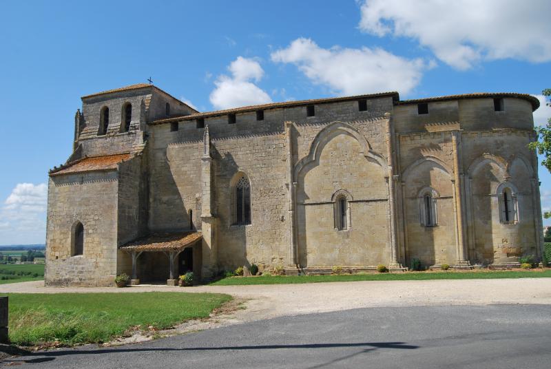 Église Saint-Pierre, Pujols