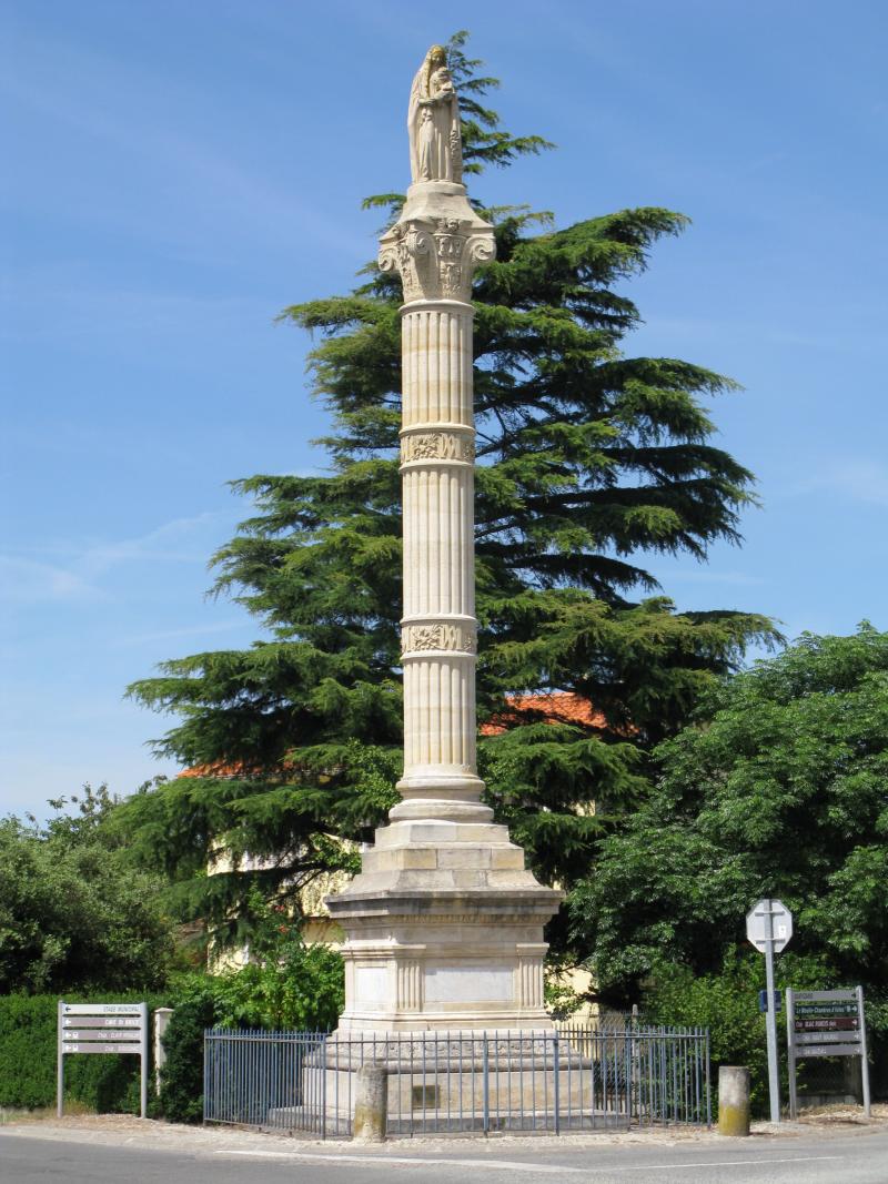 Statue de la Vierge, Saint-Yzans-de-Médoc