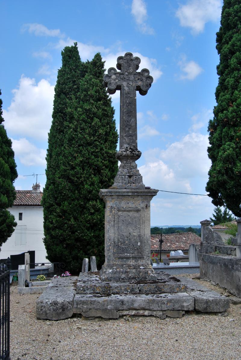 Croix de cimetière, Saint-Jean-de-Blaignac