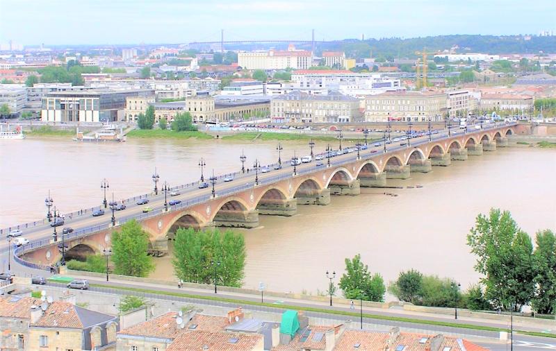 Pont dit Pont de Pierre, Bordeaux