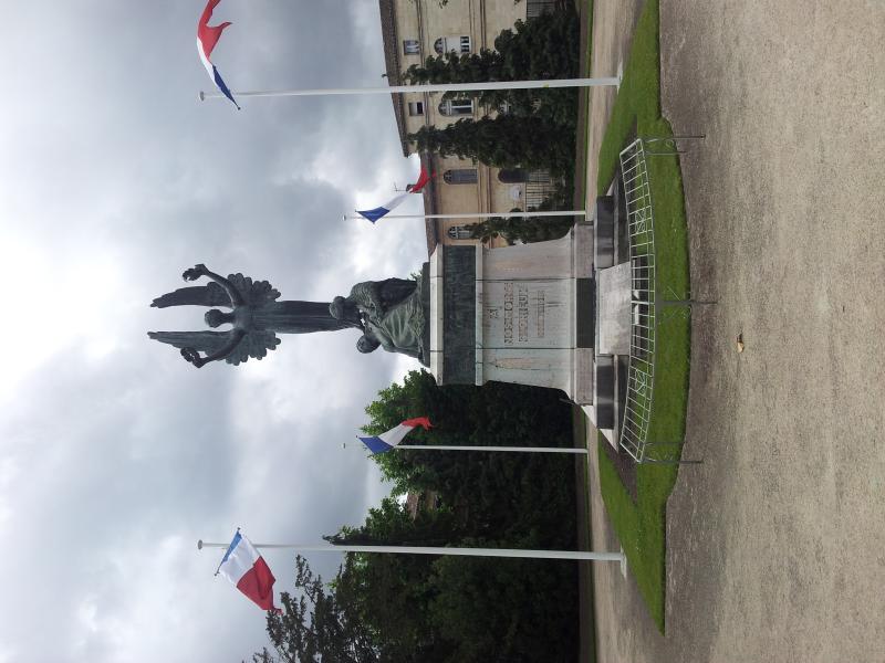 Monument aux morts de la guerre de 1914-1918, situé Jardin du Poilu, Libourne