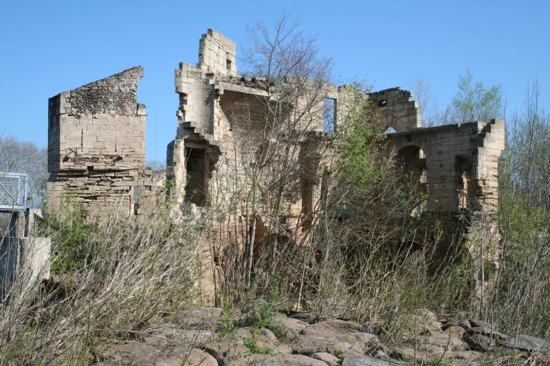 Ruines du moulin sur l'Hérault