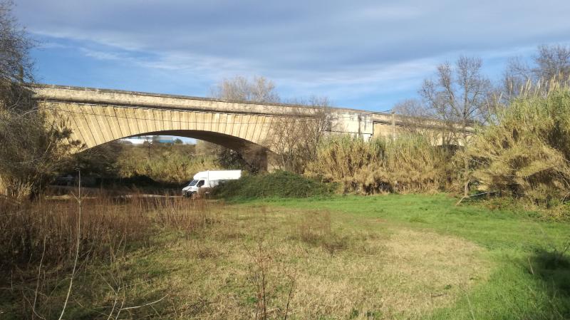 Pont sur la Mosson, situé sur la route départementale n° 612