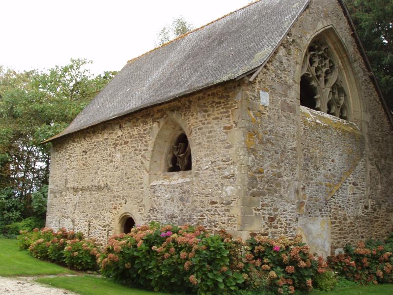 Chapelle du Pinel et puits voisin, Argentré-du-Plessis