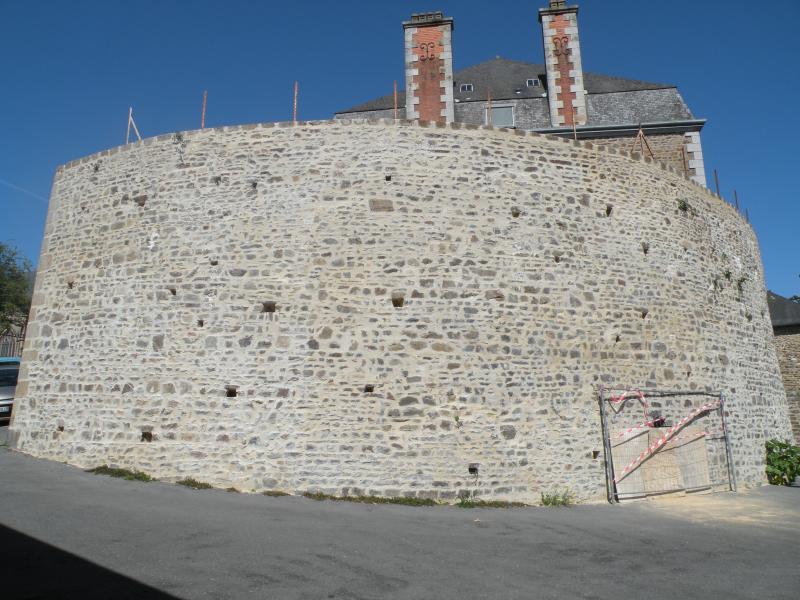 Tour Ravelin, Fougères