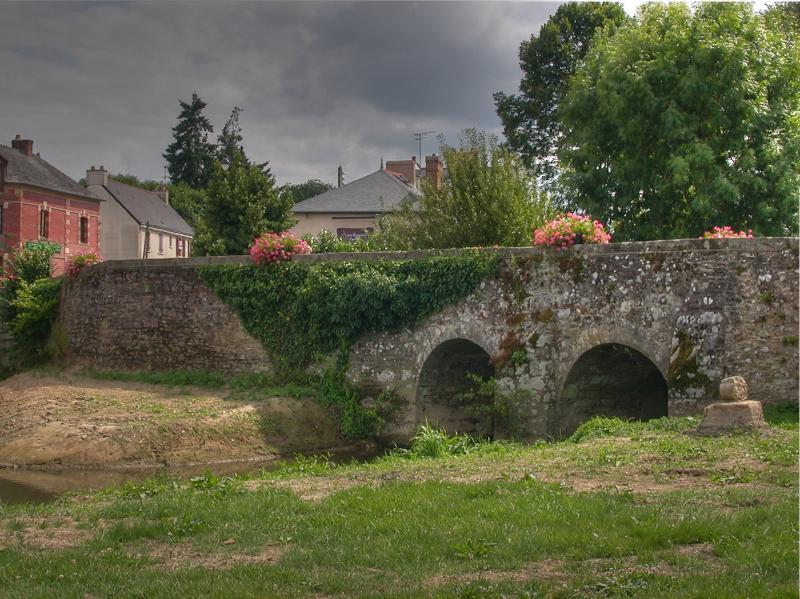 Vieux Pont sur la Flume, Pacé