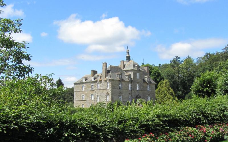 Château de la Bélinaye, Saint-Christophe-de-Valains