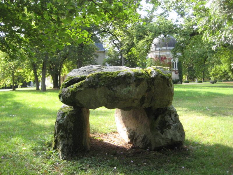 Menhir du Château de Pierrefitte, Auzouer-en-Touraine