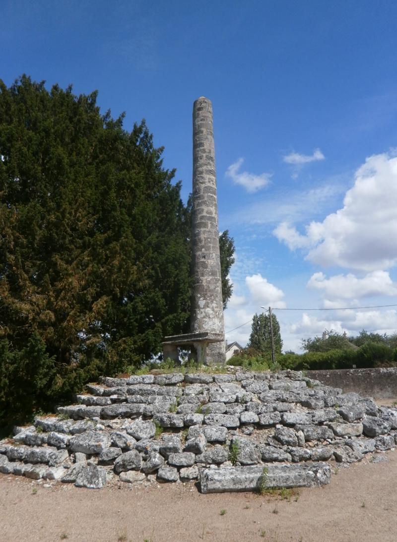 Lanterne des Morts, Cormery