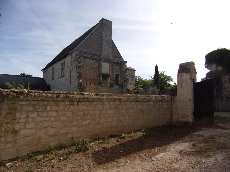 Prieuré des Roches-Saint-Paul, Ligré
