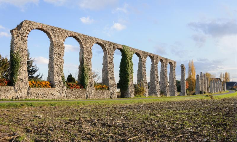 Vestiges de l'aqueduc romain