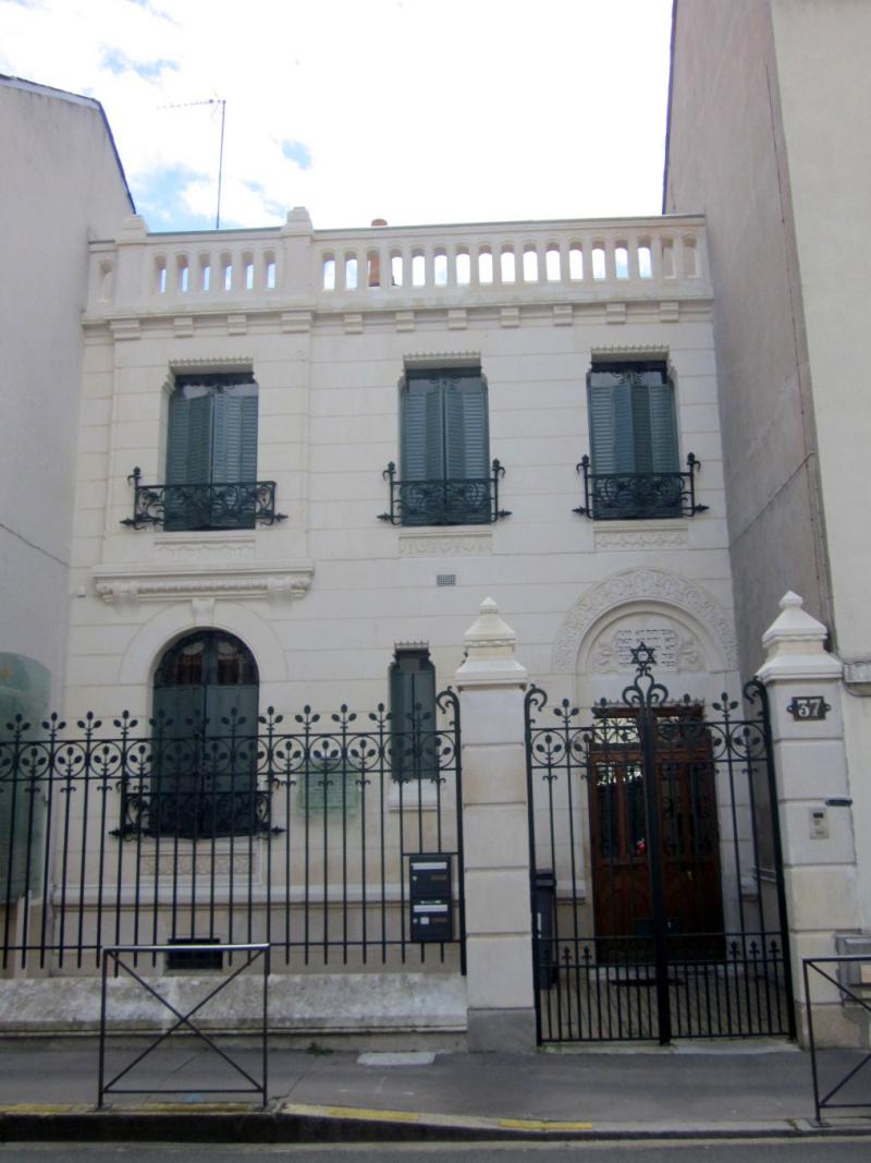 Synagogue, Tours