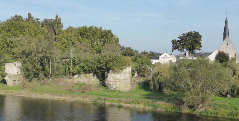 Vestiges du château, Nouâtre